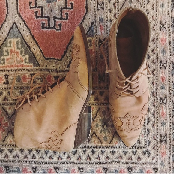 Vintage Shoes - Vintage western lace-up ankle boots